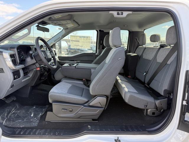 new 2025 Ford F-250 car, priced at $55,749