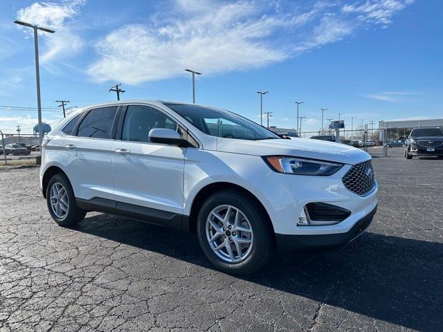 new 2024 Ford Edge car, priced at $43,880