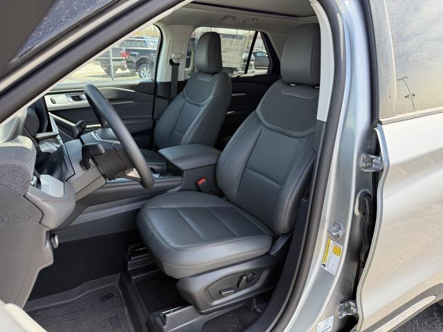 new 2025 Ford Explorer car, priced at $46,750
