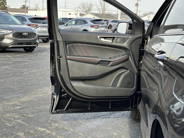 new 2024 Ford Edge car, priced at $41,995