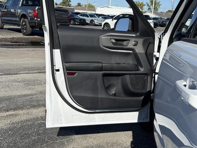 new 2025 Ford Bronco Sport car, priced at $35,870