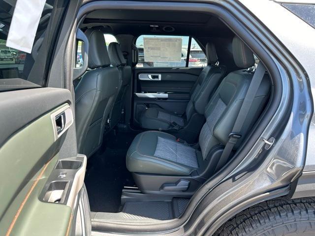 new 2024 Ford Explorer car, priced at $51,695