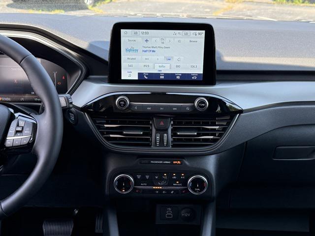 new 2025 Ford Escape car, priced at $29,490