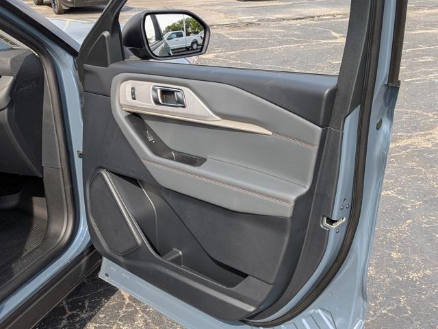 new 2025 Ford Explorer car, priced at $39,040