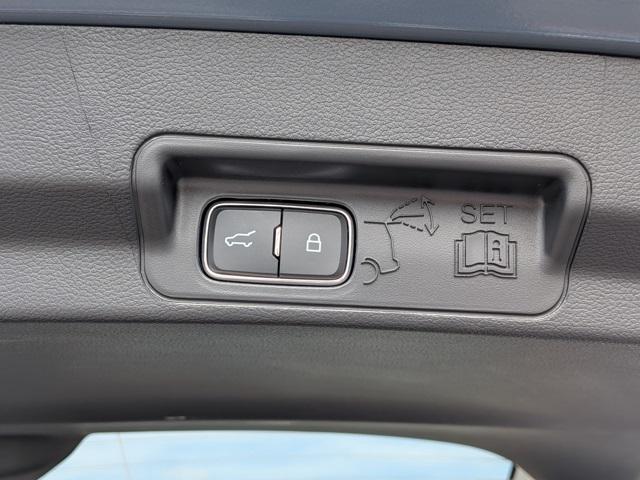 new 2025 Ford Explorer car, priced at $39,040