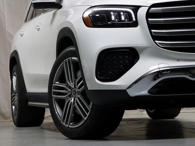 new 2026 Mercedes-Benz GLS 450 car, priced at $94,015