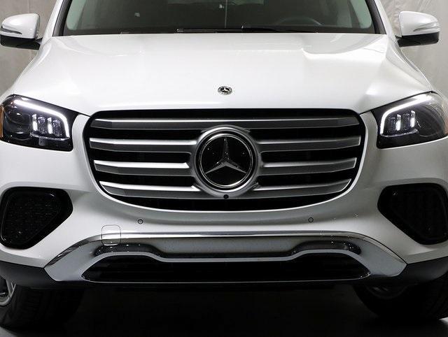 new 2026 Mercedes-Benz GLS 450 car, priced at $94,015