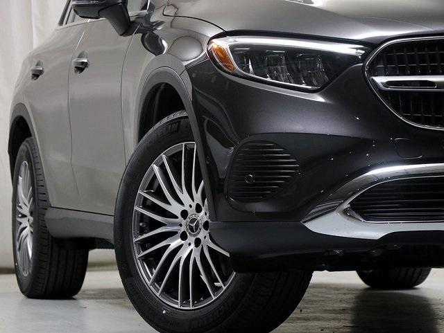 new 2025 Mercedes-Benz GLC 300 car, priced at $57,920