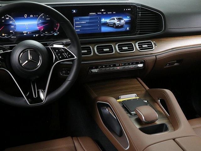 new 2025 Mercedes-Benz GLE 450 car, priced at $89,085