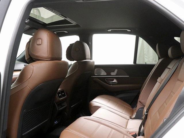 new 2025 Mercedes-Benz GLE 450 car, priced at $89,085