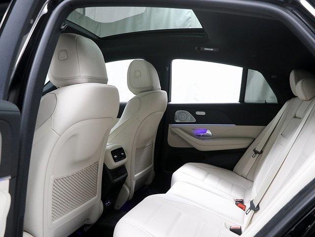 new 2025 Mercedes-Benz GLE 450 car, priced at $87,695