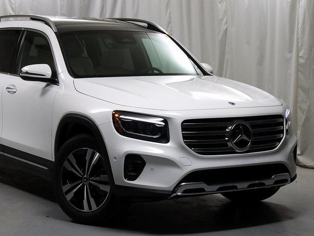 new 2025 Mercedes-Benz GLB 250 car, priced at $51,590