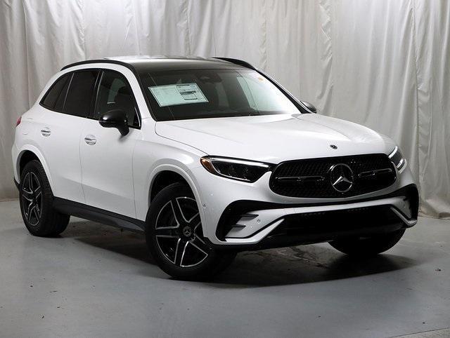new 2026 Mercedes-Benz GLC 300 car, priced at $61,095