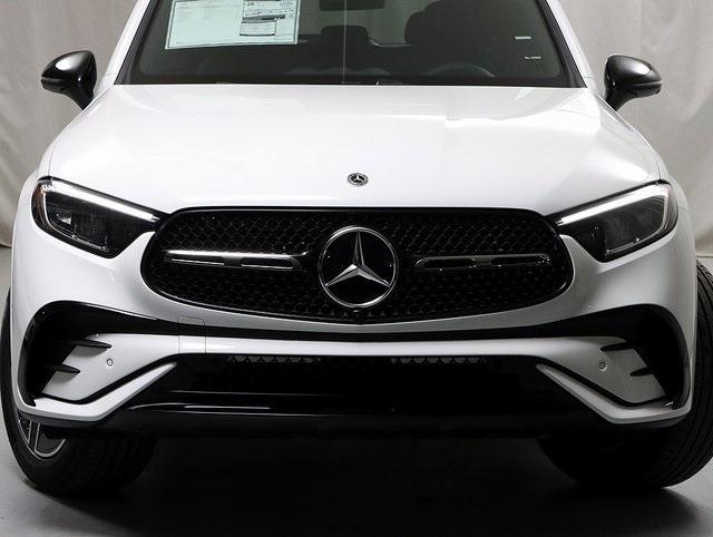 new 2026 Mercedes-Benz GLC 300 car, priced at $61,095