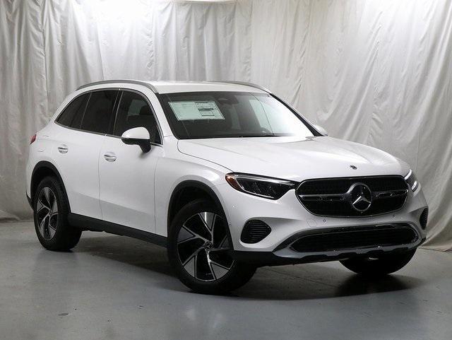 new 2024 Mercedes-Benz GLC 300 car, priced at $51,785