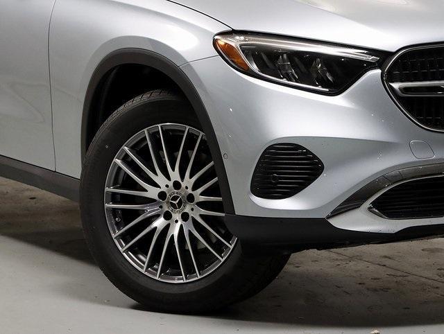 new 2026 Mercedes-Benz GLC 300 car, priced at $60,180