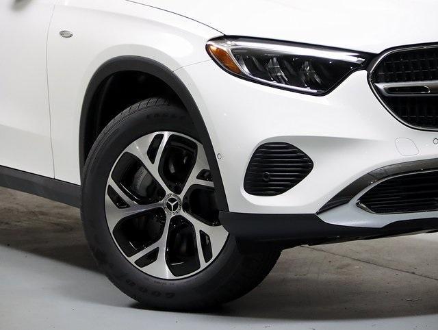 new 2025 Mercedes-Benz GLC 350e car, priced at $65,400