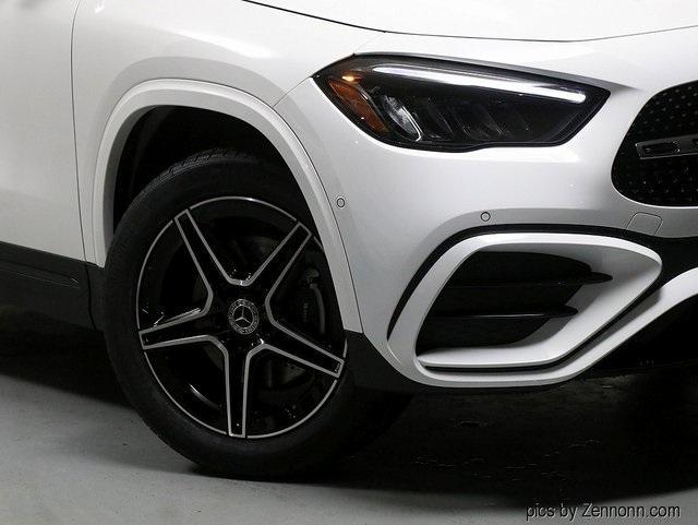 new 2024 Mercedes-Benz GLA 250 car, priced at $52,665