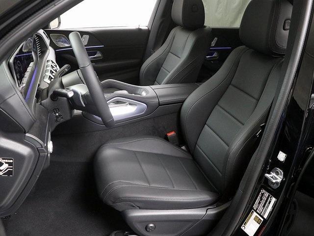 new 2025 Mercedes-Benz GLS 450 car, priced at $96,525