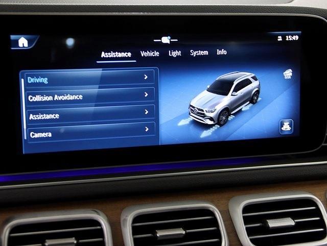 new 2025 Mercedes-Benz GLE 450 car, priced at $81,245