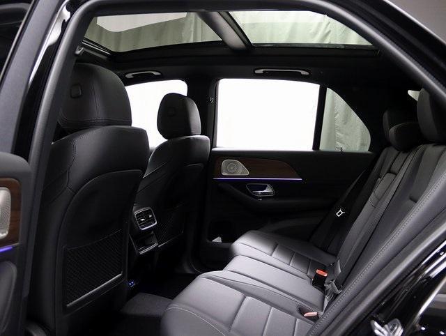 new 2025 Mercedes-Benz GLE 450 car, priced at $81,245