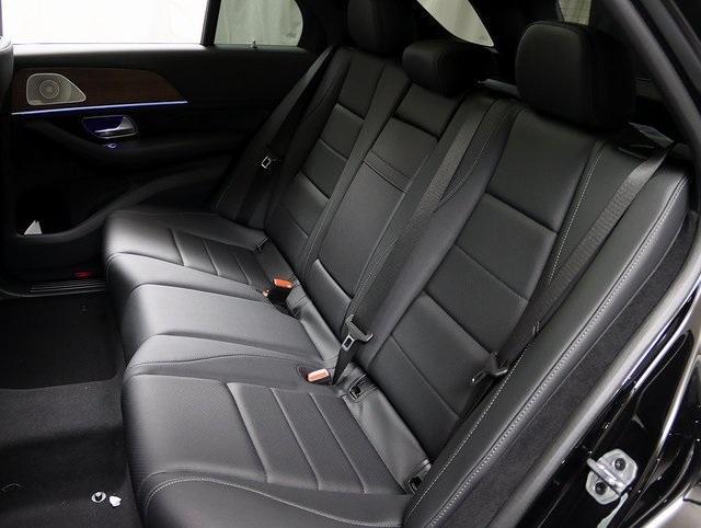 new 2025 Mercedes-Benz GLE 450 car, priced at $81,245