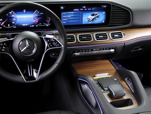 new 2025 Mercedes-Benz GLE 450 car, priced at $81,245