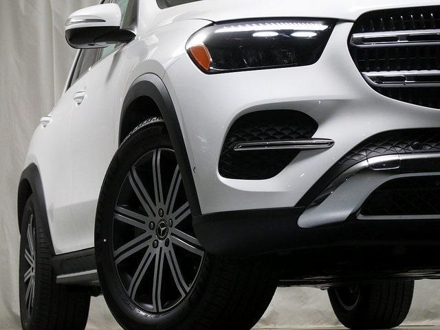 new 2025 Mercedes-Benz GLE 450 car, priced at $77,230