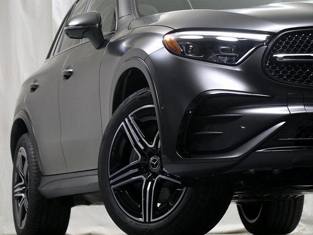 new 2025 Mercedes-Benz GLC 300 car, priced at $66,595