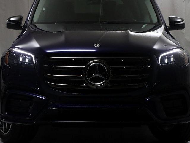 new 2025 Mercedes-Benz GLS 450 car, priced at $110,735