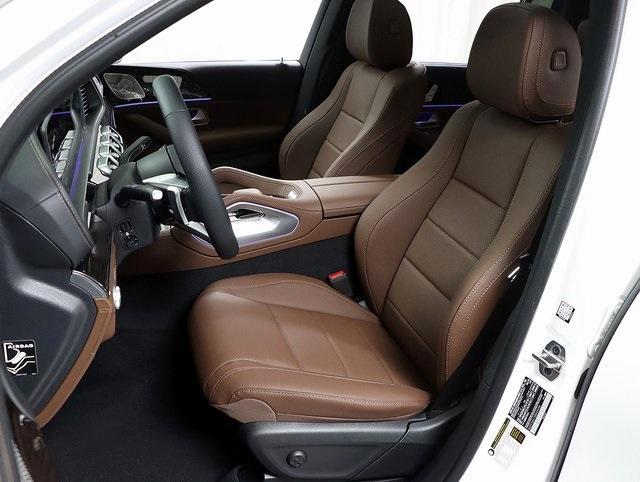 new 2025 Mercedes-Benz GLS 450 car, priced at $98,165