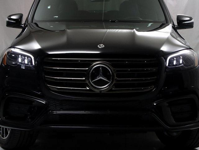 new 2025 Mercedes-Benz GLS 580 car, priced at $123,260