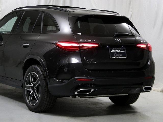 new 2025 Mercedes-Benz GLC 300 car, priced at $60,785