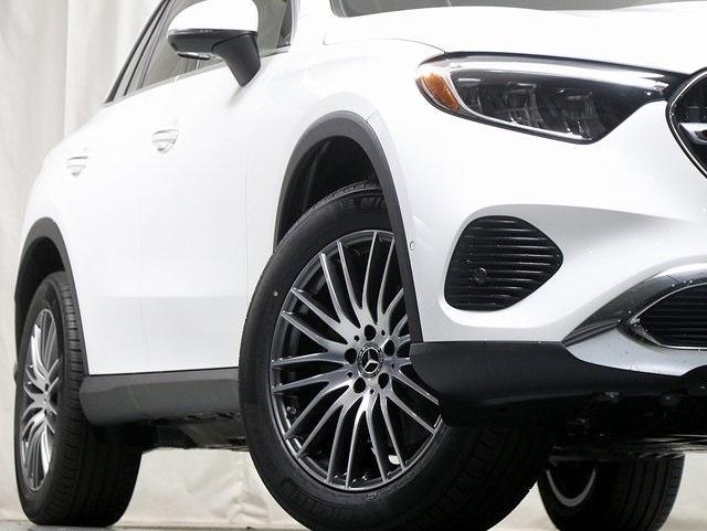 new 2025 Mercedes-Benz GLC 300 car, priced at $60,045