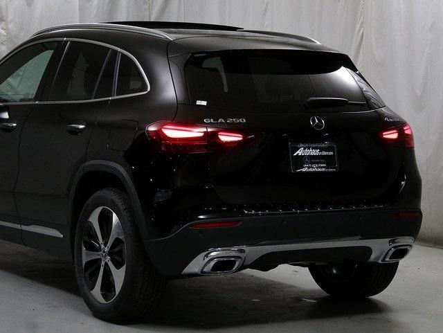 new 2025 Mercedes-Benz GLA 250 car, priced at $50,295