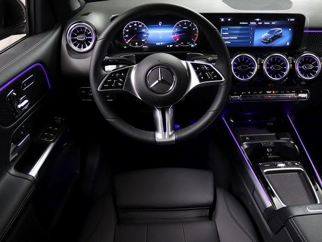 new 2025 Mercedes-Benz GLB 250 car, priced at $51,095