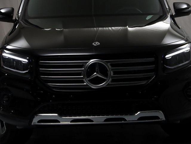 new 2025 Mercedes-Benz GLB 250 car, priced at $51,095