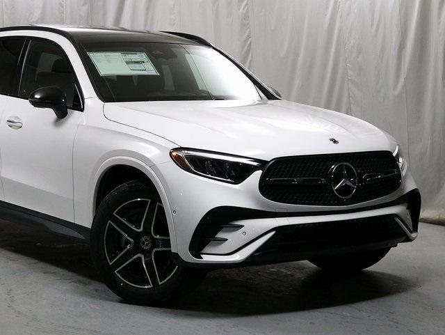 new 2025 Mercedes-Benz GLC 300 car, priced at $62,585