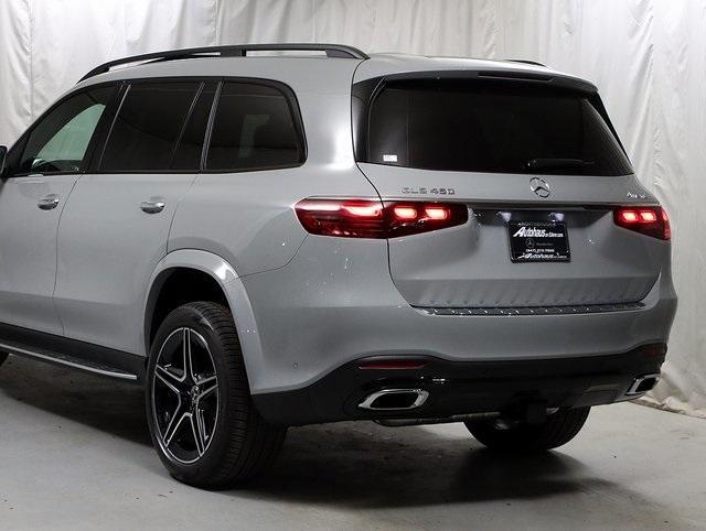 new 2025 Mercedes-Benz GLS 450 car, priced at $105,145