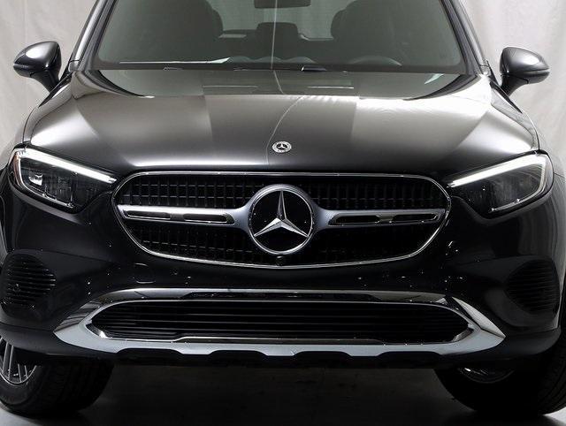 new 2025 Mercedes-Benz GLC 300 car, priced at $56,175