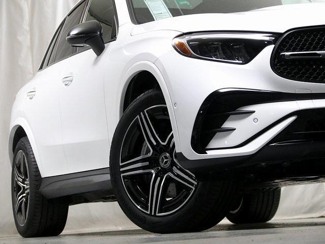 new 2025 Mercedes-Benz GLC 350e car, priced at $67,300