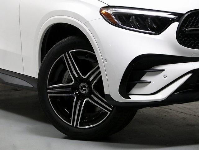 new 2025 Mercedes-Benz GLC 350e car, priced at $67,300