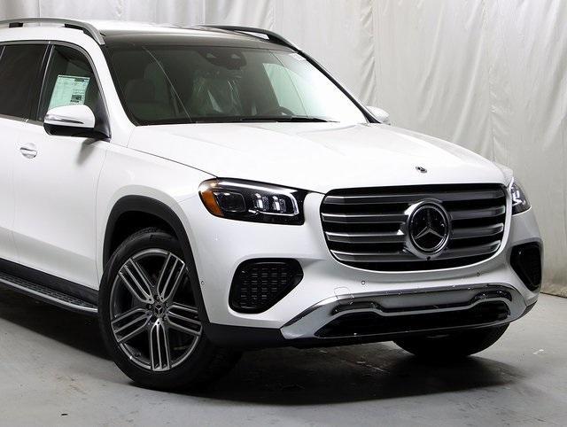 new 2025 Mercedes-Benz GLS 450 car, priced at $95,075