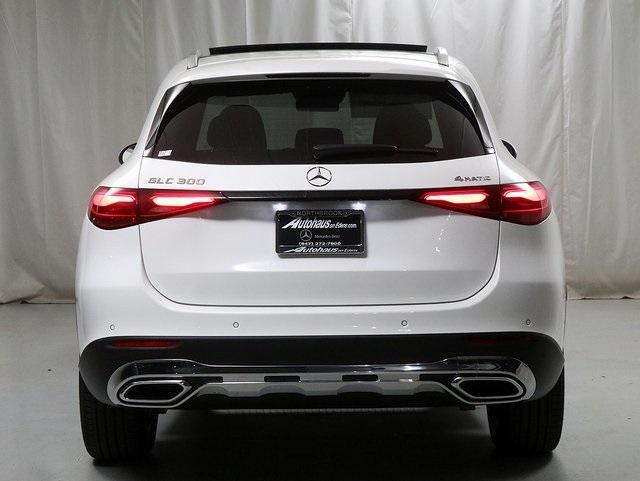 new 2025 Mercedes-Benz GLC 300 car, priced at $60,045