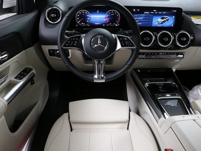 new 2025 Mercedes-Benz GLA 250 car, priced at $44,250