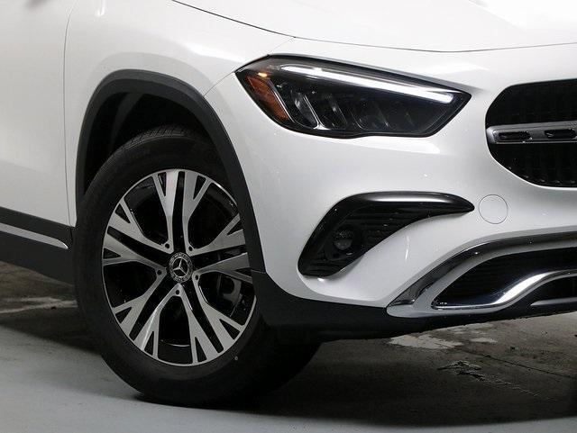new 2025 Mercedes-Benz GLA 250 car, priced at $44,250