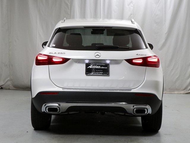 new 2025 Mercedes-Benz GLA 250 car, priced at $44,250