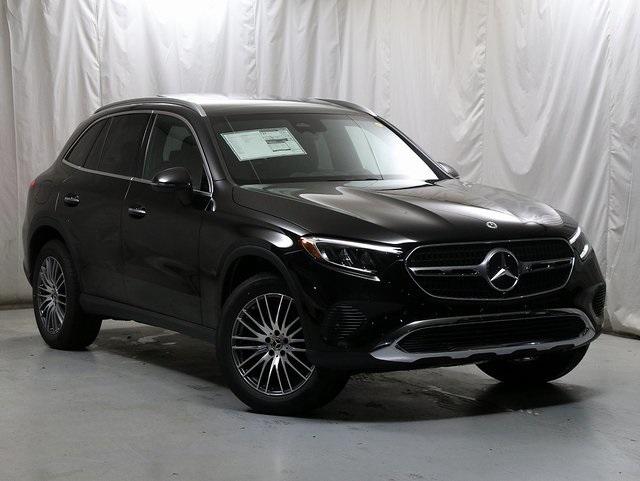 new 2024 Mercedes-Benz GLC 300 car, priced at $54,070