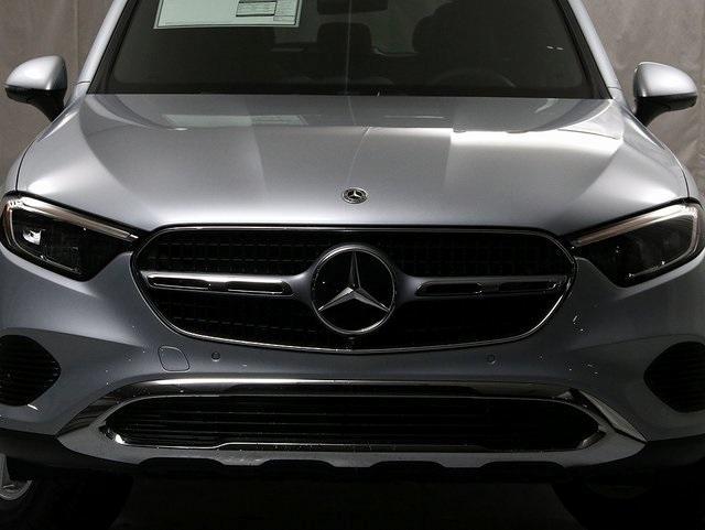 new 2025 Mercedes-Benz GLC 300 car, priced at $57,685