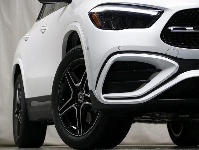 new 2025 Mercedes-Benz GLA 250 car, priced at $53,765